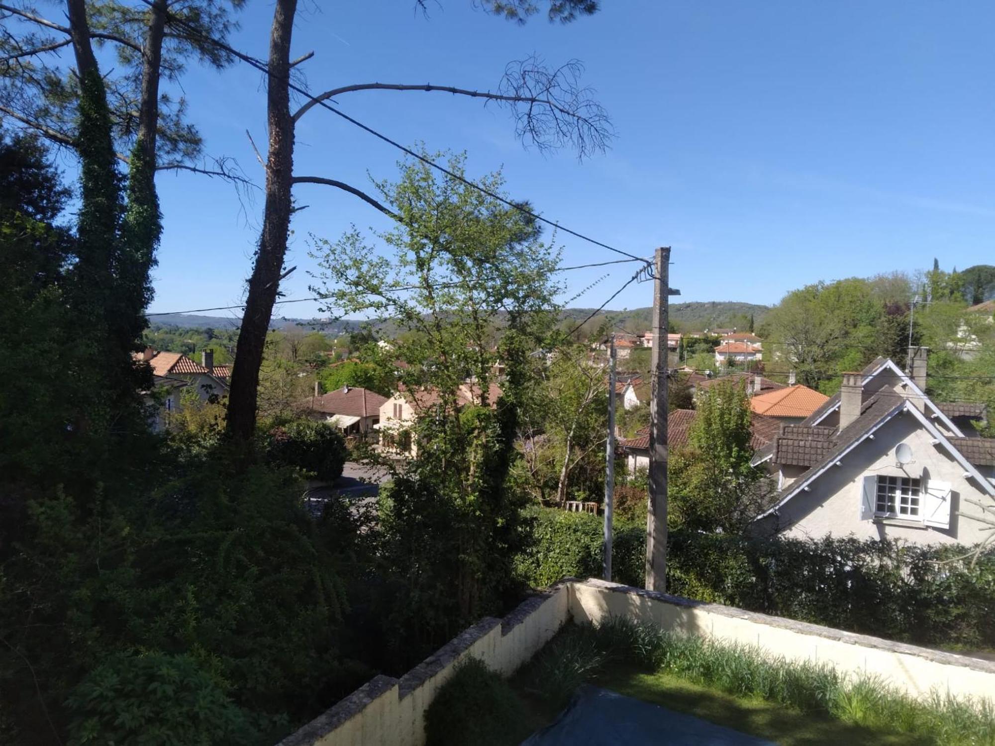 Maison Au Centre De Holiday home *
